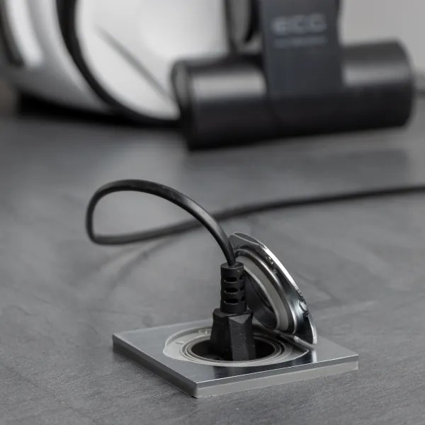 Brilagi - Kültéri beépített padló aljzat IP55 matt króm négyzet