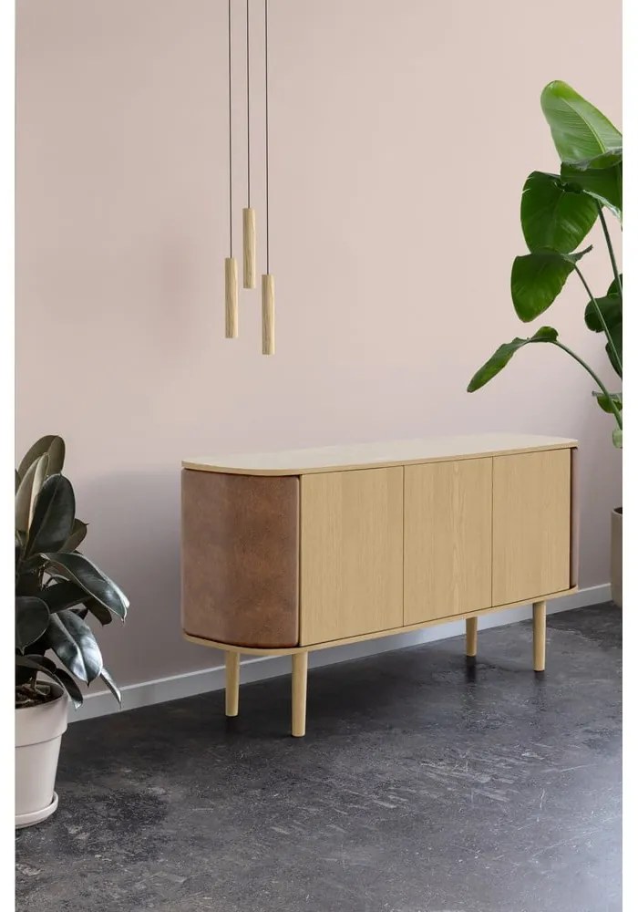 Natúr színű-világosbarna alacsony komód tölgyfa dekorral 150x75 cm Treasures – UMAGE