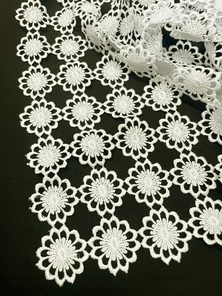 Mg Szövet Abrosz Gipiura 9 méter széles 140cm Ecru 0,5m