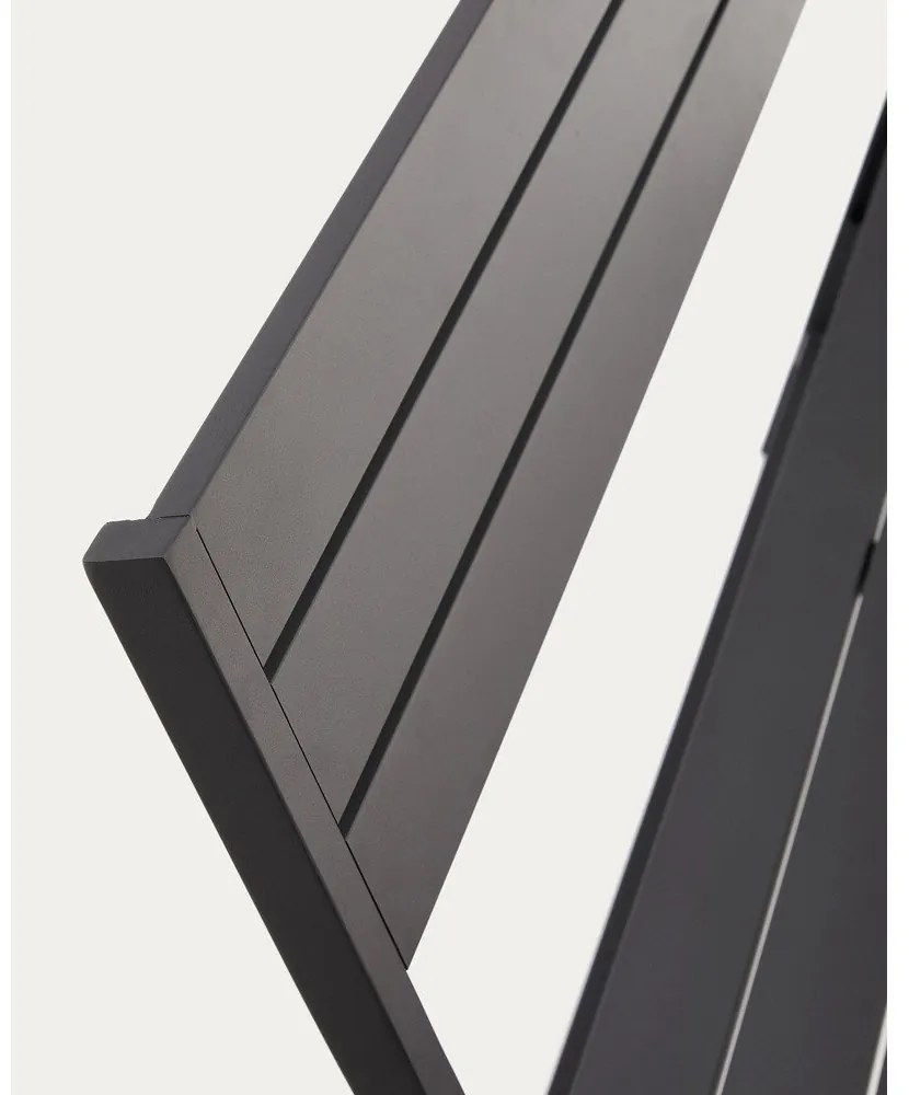 Fekete fém kerti pad Torreta – Kave Home