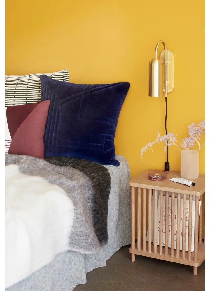 Tárolóasztal tölgyfa dekorral 27x37 cm Acorn – Hübsch