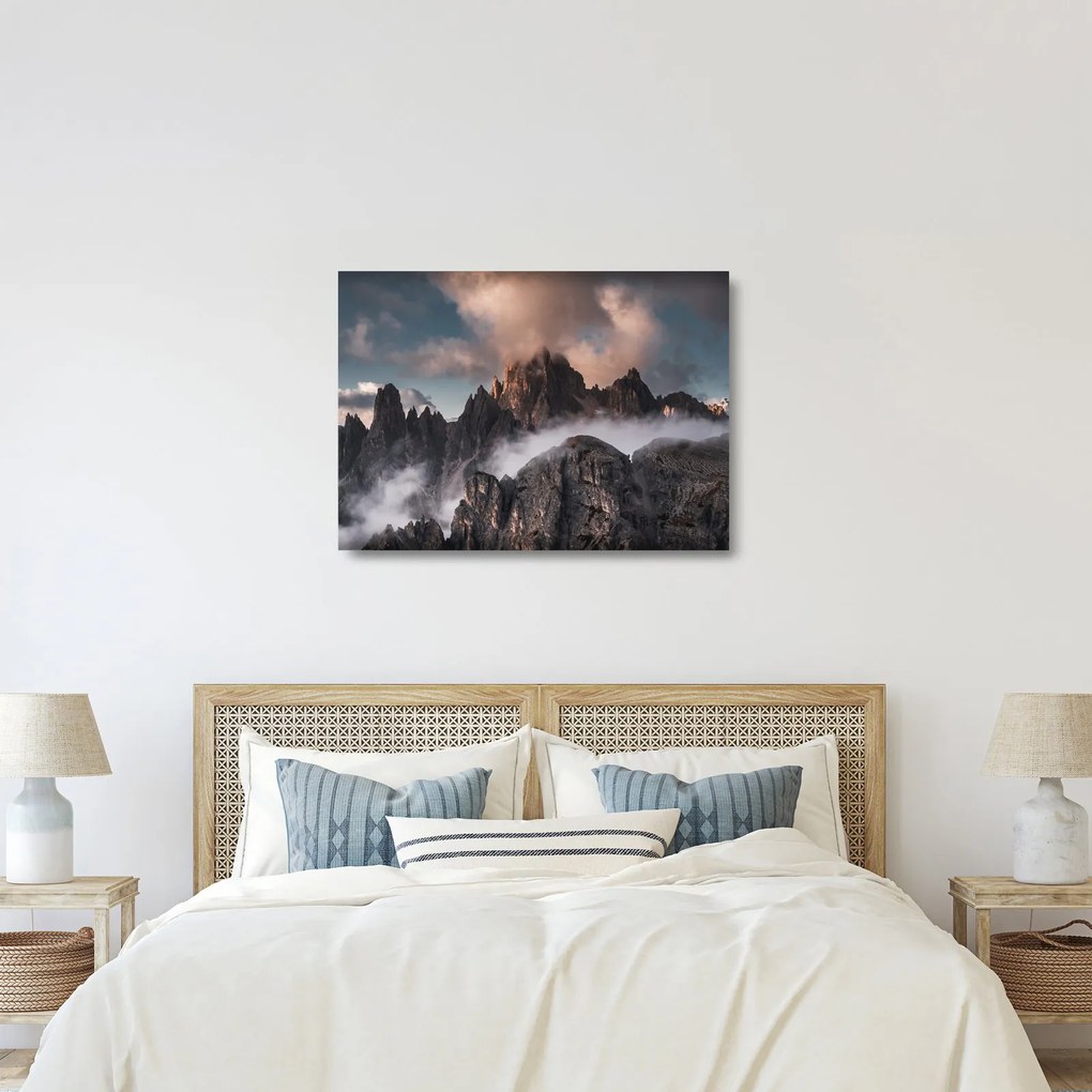 Kép - A ködben rejtett olasz dolomitok (üvegen) (70x50 cm)