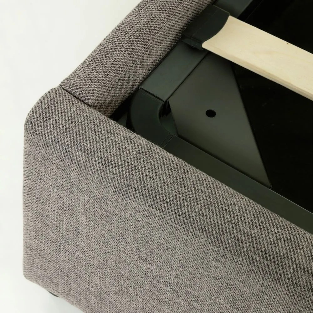 Szürke kárpitozott ágyneműtartós franciaágy ágyráccsal 180x200 cm Nahiri – Kave Home