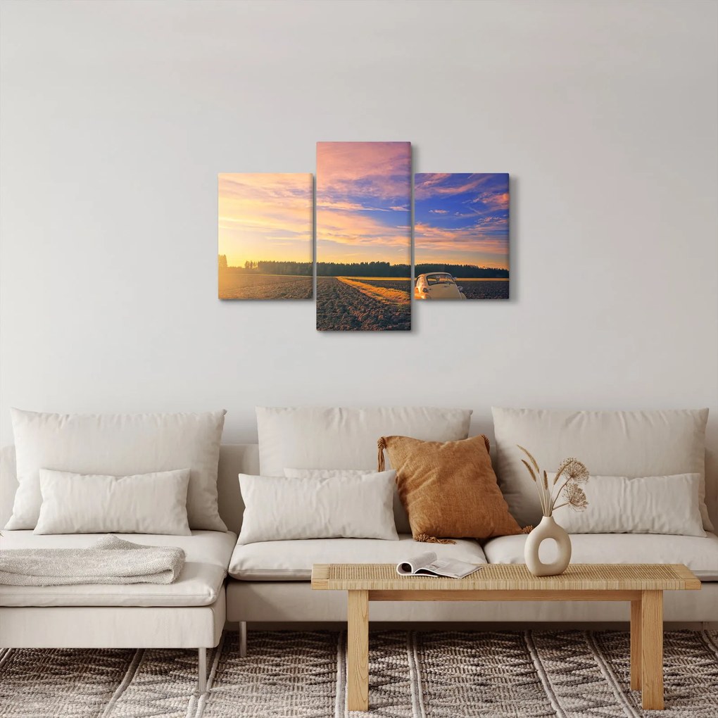 Egy sárga autó képe a mezőn (90x60 cm)