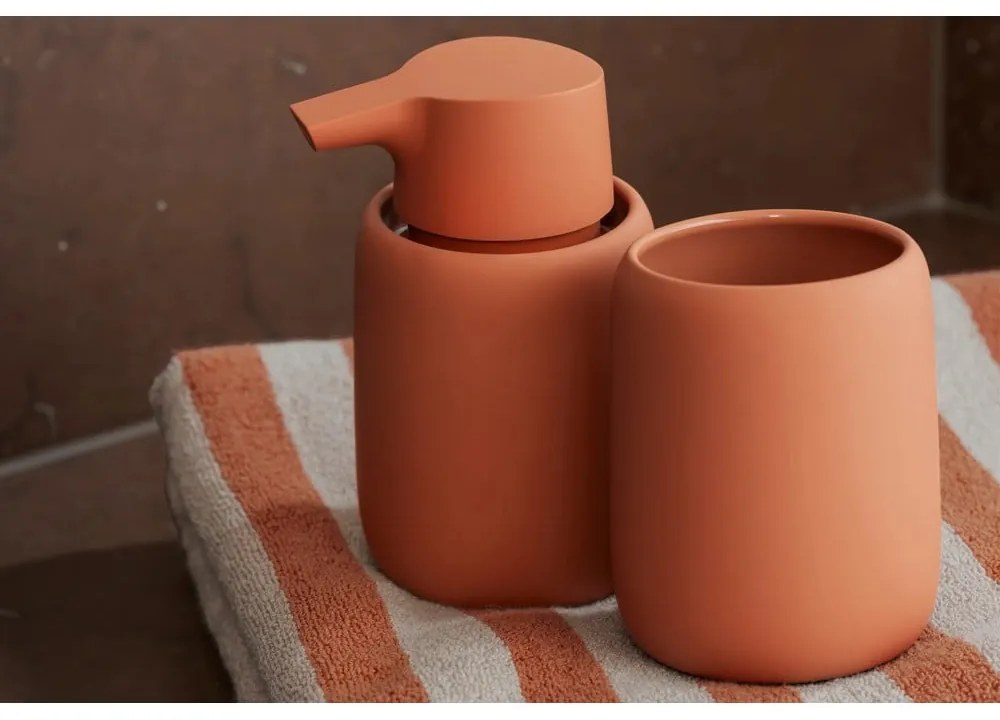 Narancssárga-bézs frottír bio pamut fürdőlepedő 70x140 cm Arto – Blomus