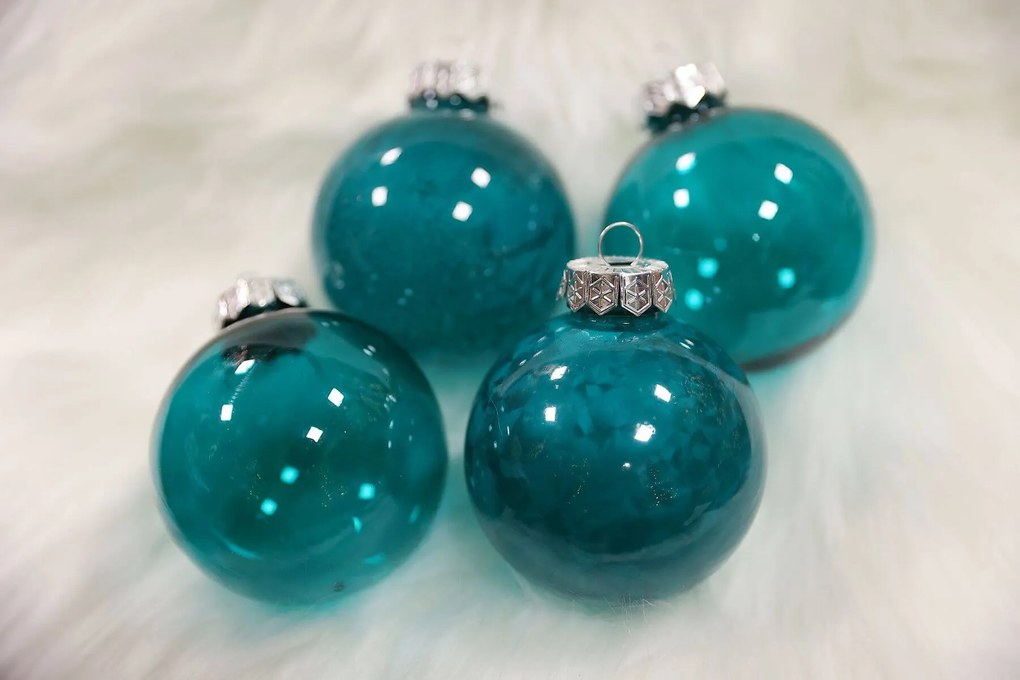 Türkiz színű műanyag karácsonyi gömbök 4db 8cm