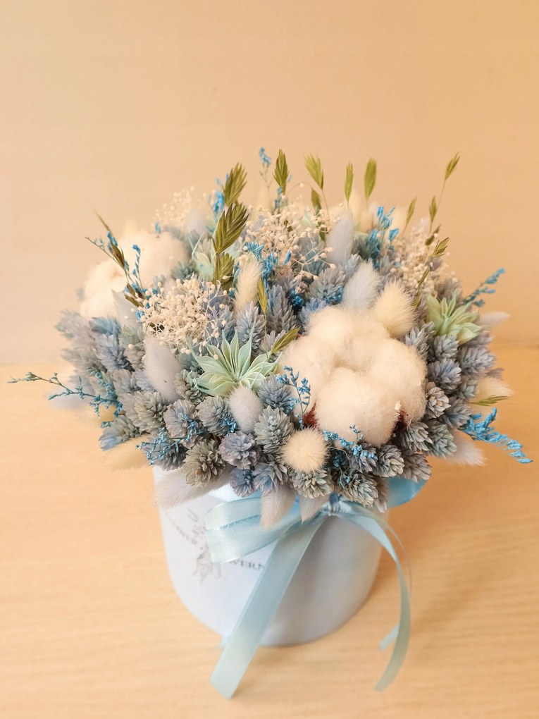 Kék FlowerBox szárított virágok, pamut csokor dobozban