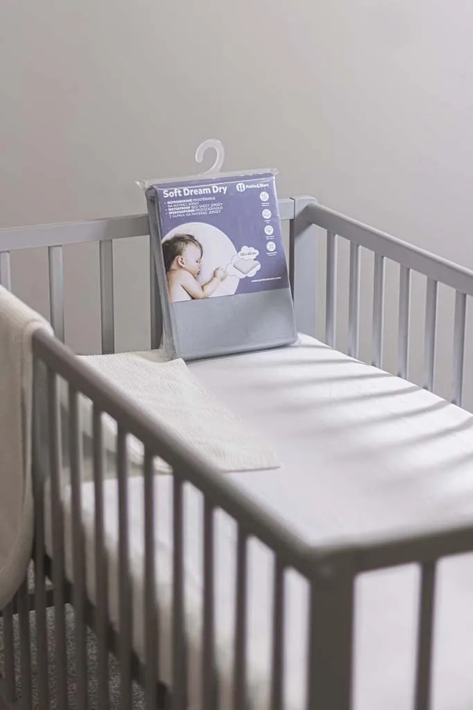 PETITE&MARS Gumis lepedő Soft Dream 120 x 61 Grey