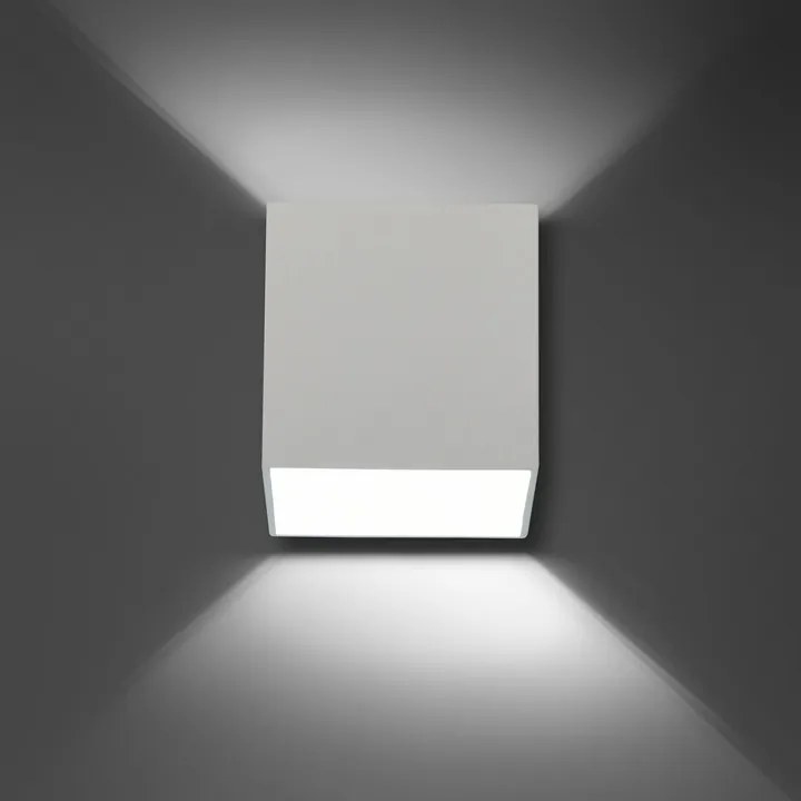Fehér négyzet fali lámpa Cube világít felfelé és lefelé a hálószobába