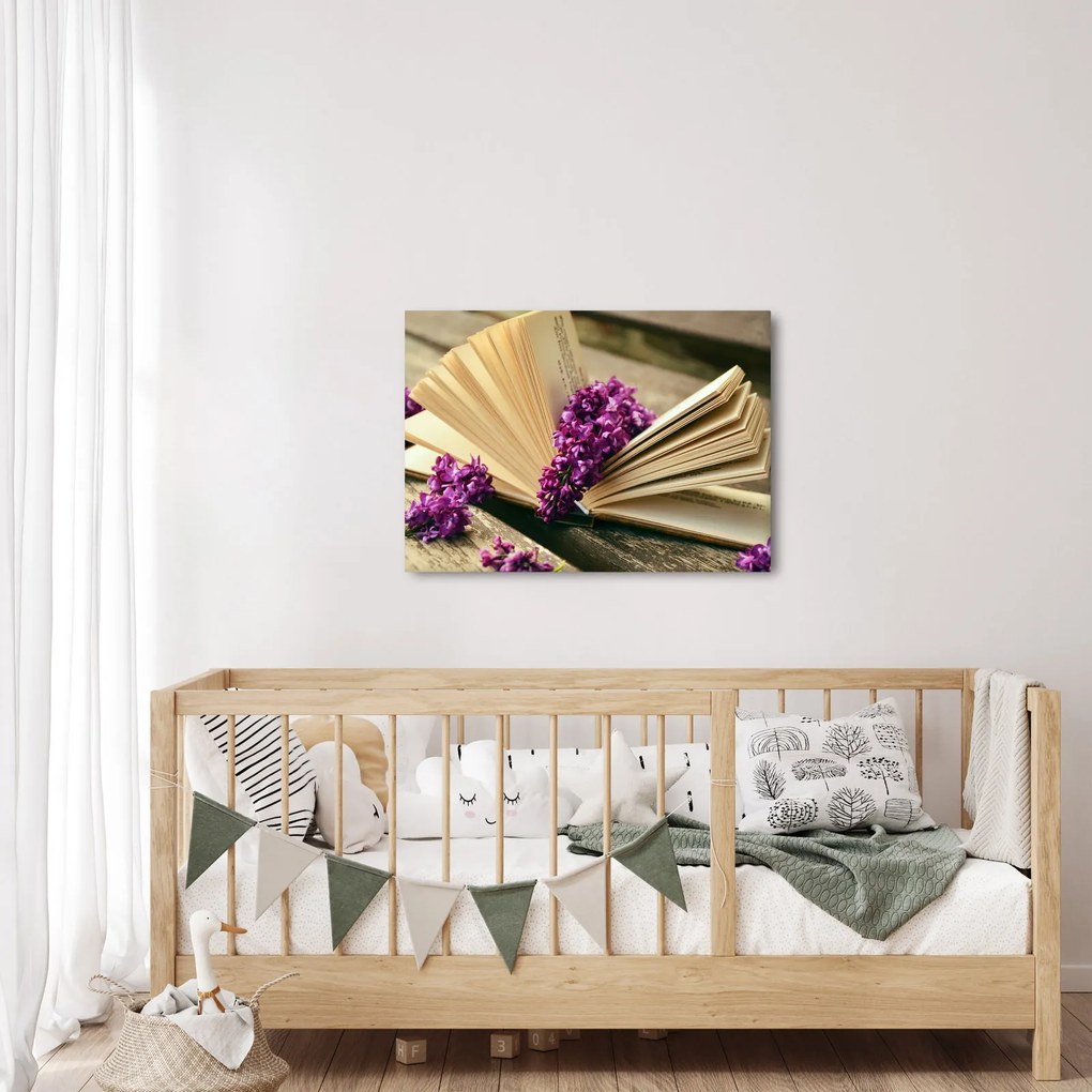 Kép egy könyvröl és a lila virágok (70x50 cm)