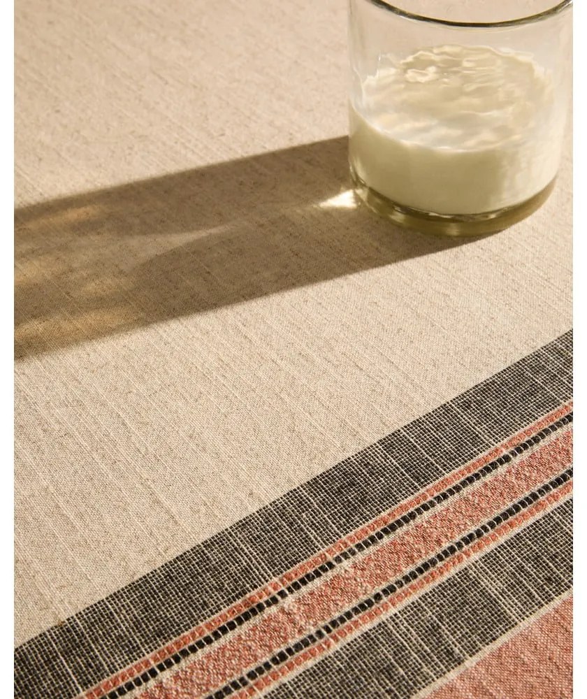 Lenkeverék asztalterítő 170x250 cm Veliat – Kave Home