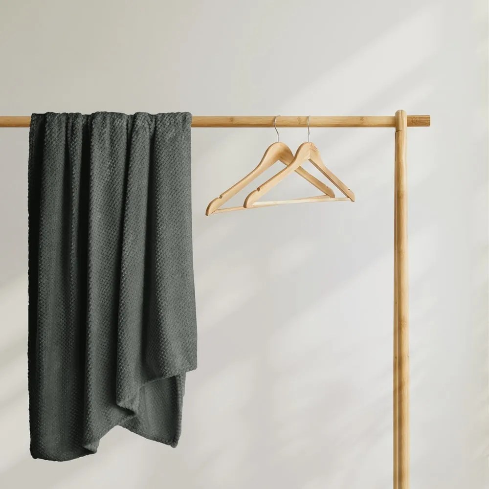 Henry sötétszürke mikroszálas takaró, 210 x 170 cm - DecoKing