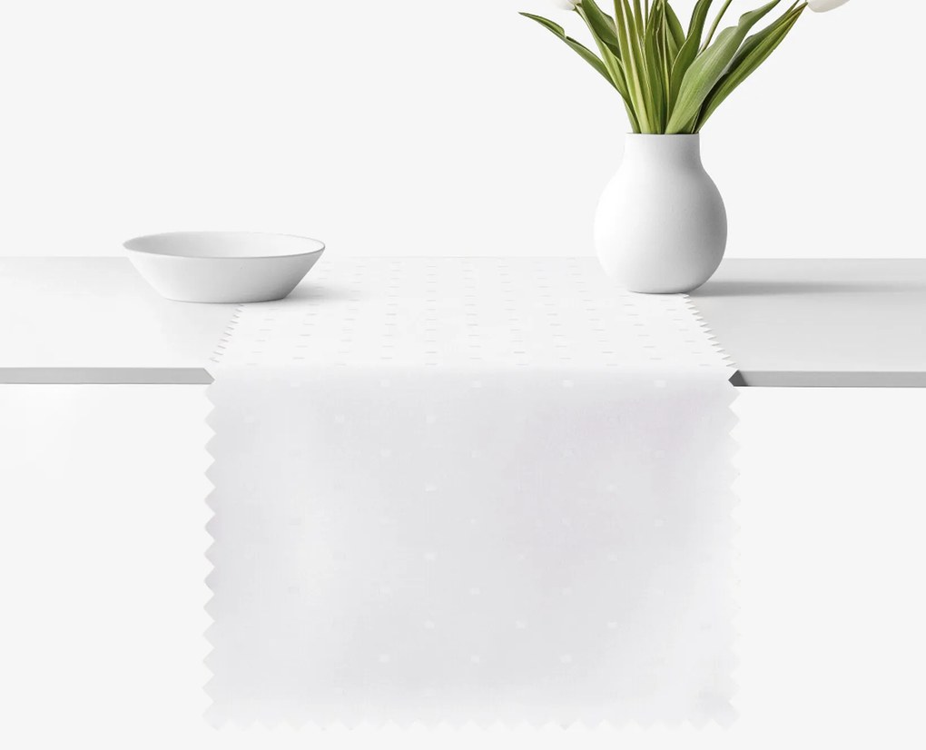 Goldea ünnepi teflonos asztali futó - fehér alapon fényes négyzetek 50x120 cm