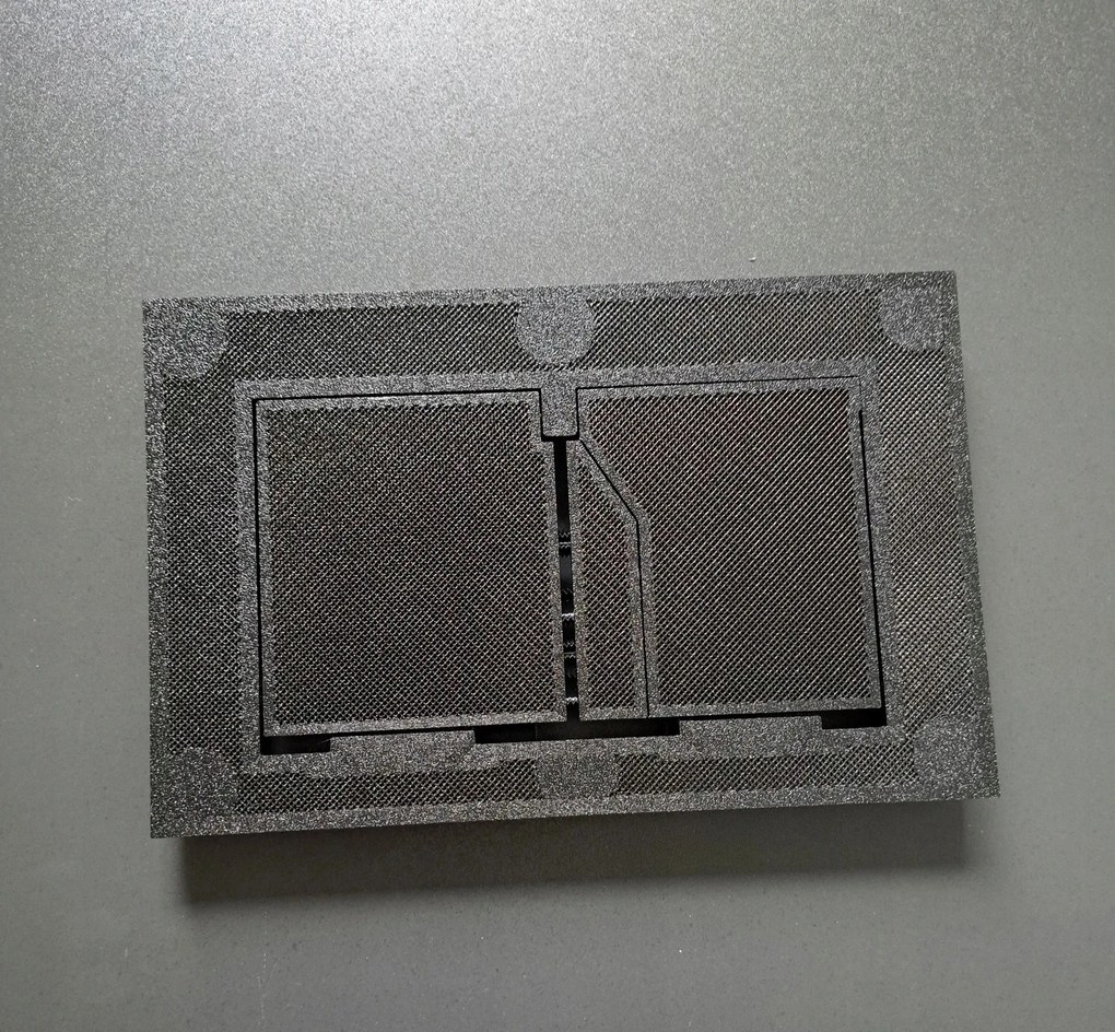 Delta csempébe épített rejtett öblítőgomb