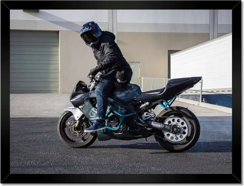 Poszterek keretben 40x30 Gumiégetés