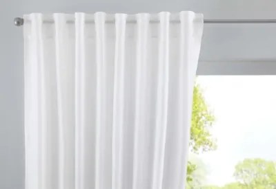 Fényáteresztő függöny szalaggal 140 cm x 250 cm