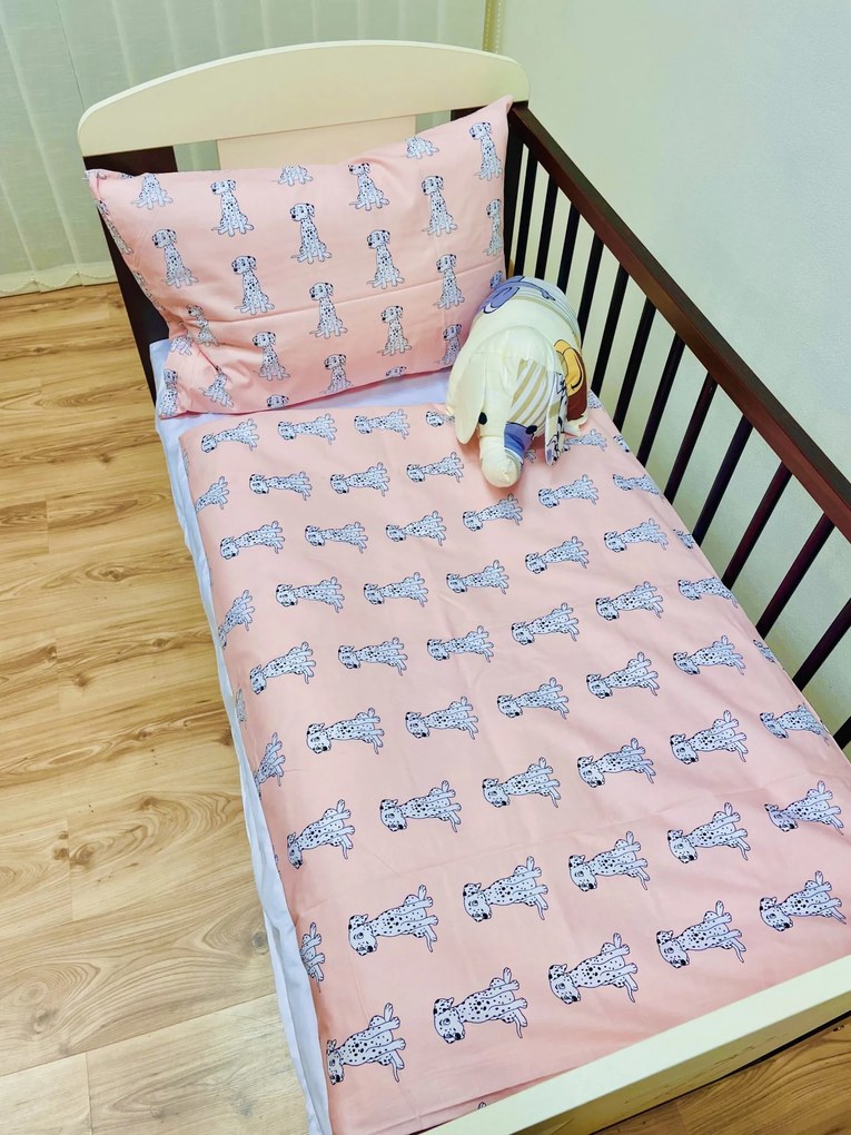 Pamut gyereklepedő Kutya rózsaszín TiaHome - 1x Párna 90x70cm, 1x Paplan 140x200cm