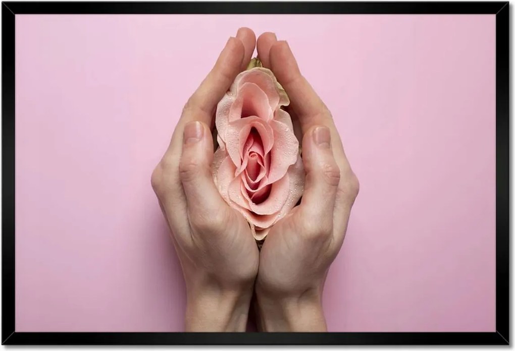 Poszterek keretben 60x40 Virág a kézben