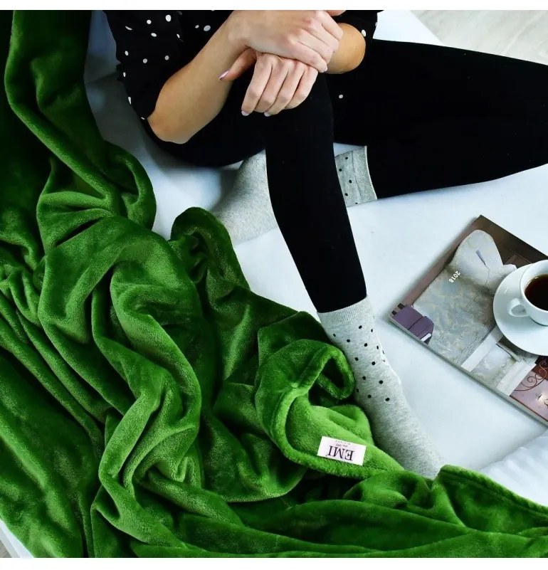 EMI zöld színű mikroszálas takaró 150 x 200 cm