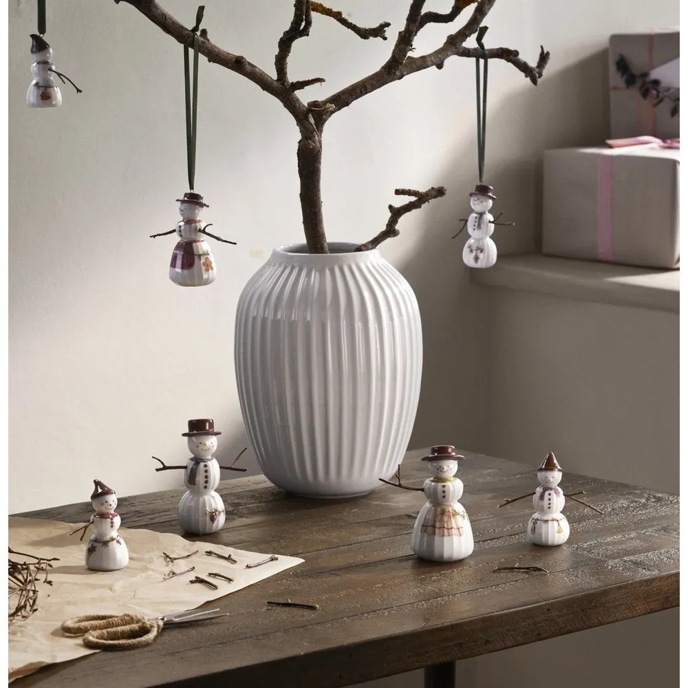 Porcelán karácsonyi figura (magasság 11,5 cm) Hammershøi Snowman – Kähler Design