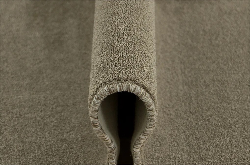 200x300 cm Barna Sima Szőnyeg Bounty Puha