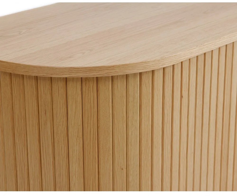 Natúr színű komód tolóajtóval, tölgyfa dekorral 120x76x45 cm Nola – Unique Furniture