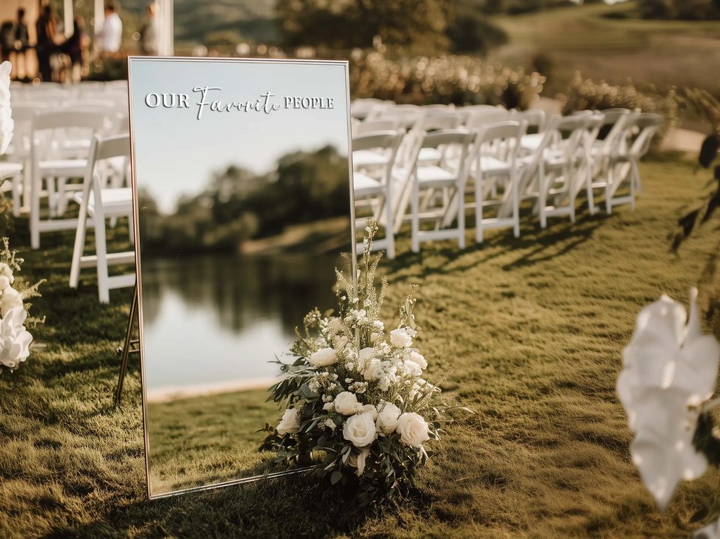 Tükör matrica S46 – Our favorite people