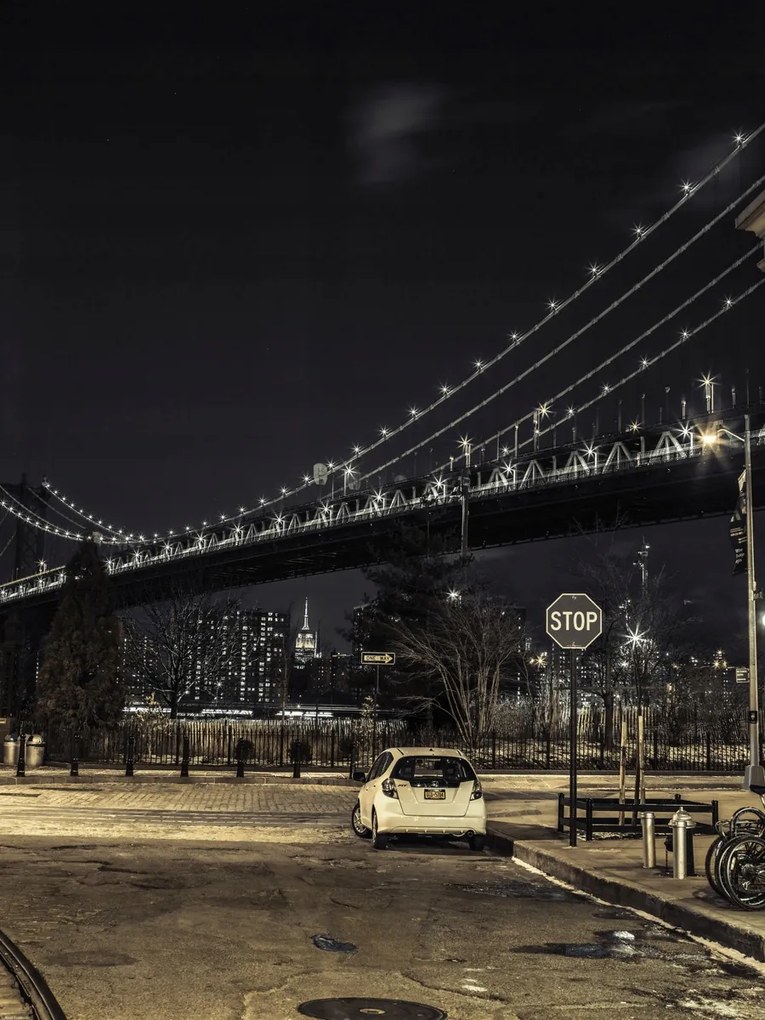 Poszter 60x80cm Esti kilátás a Manhattan hídra az utcáról, Assaf Frank