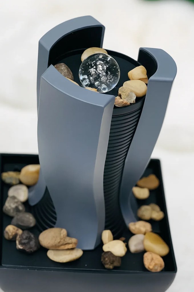 Asztali LED szökőkút kövekkel