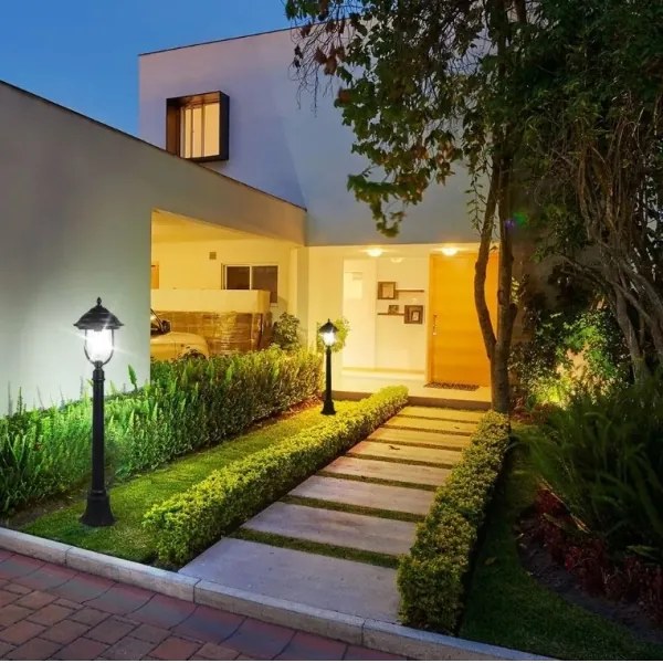 Kültéri lámpa 1xE27/60W/230V 111 cm IP44