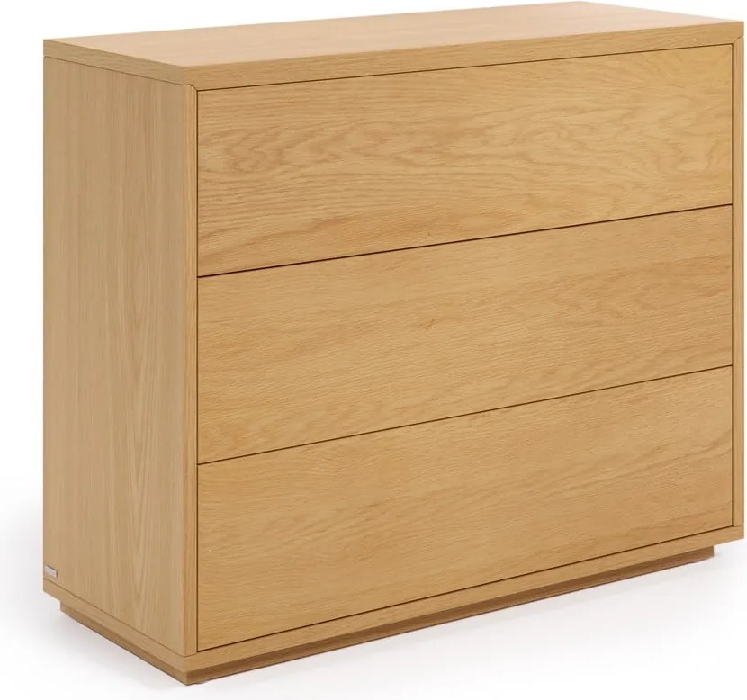 Alacsony természetes színű tölgyfa komód 90x75 cm Abilen - Kave Home