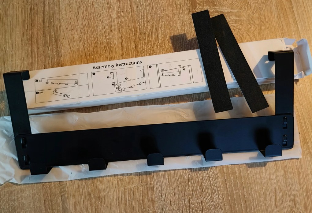 Akasztó Fém-fekete