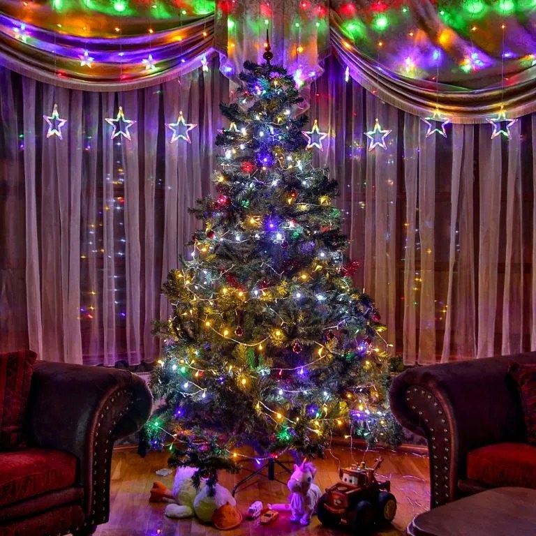 VOLTRONIC® Fényfüzér 100 LED Színes 3AA elem