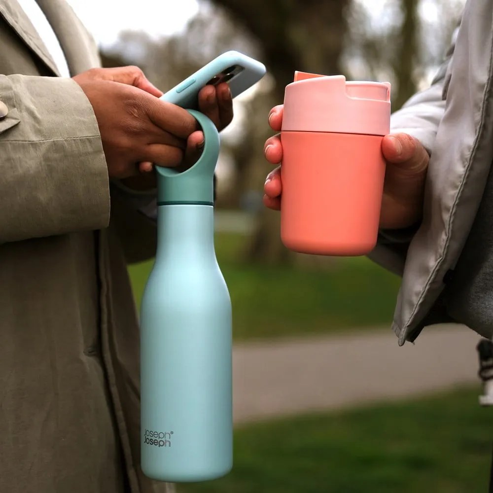 Mentazöld rozsdamentes acél utazó ivópalack 500 ml Loop – Joseph Joseph