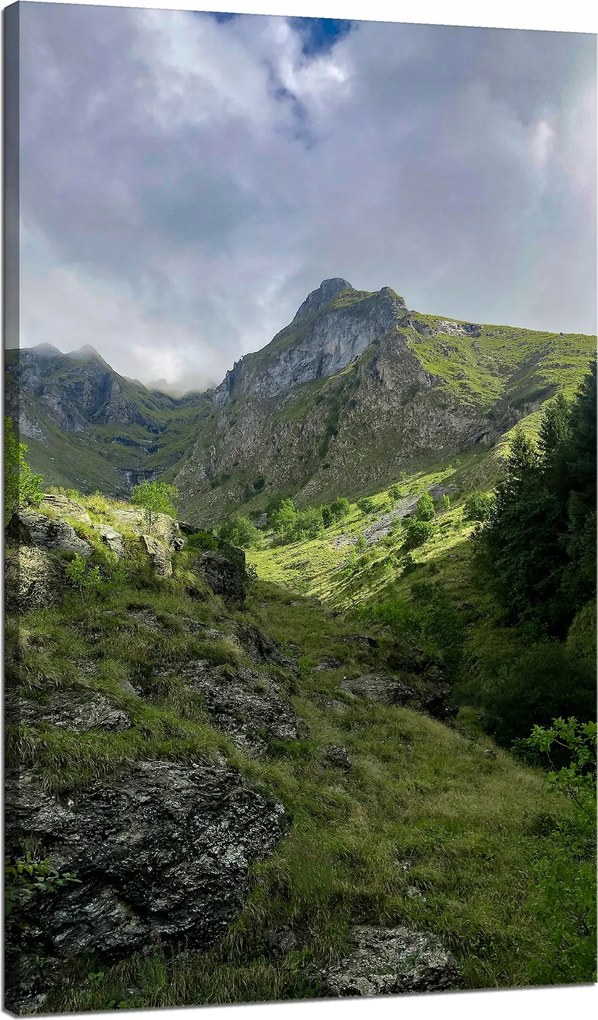 Vászonkép Természet Körbenőtt hegyek 70x120 cm