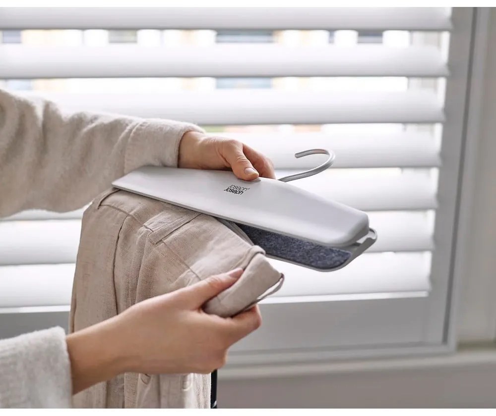 Műanyag vállfa szett nadrágokhoz 2 db-os Orderly – Joseph Joseph