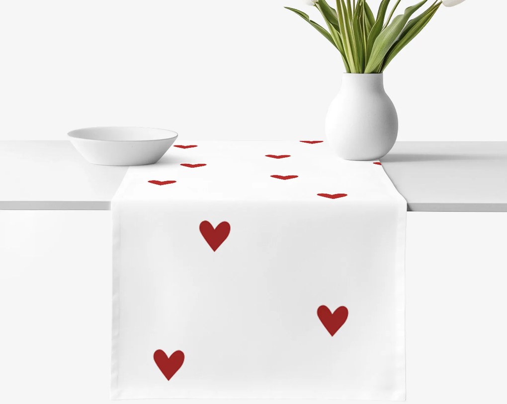 Goldea pamut asztali futó - piros szívecskék, fehér alapon 35x160 cm