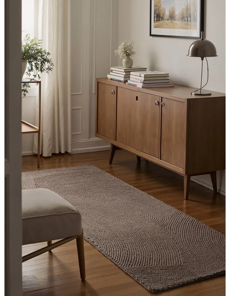 Szürkésbarna kézi szövésű gyapjú futószőnyeg 80x300 cm Calmio – Hanse Home