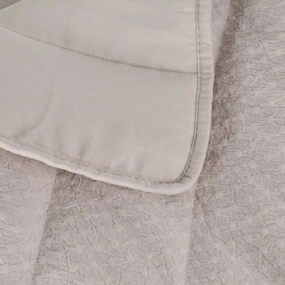 Bézs steppelt ágytakaró 180x260 cm – Ixia