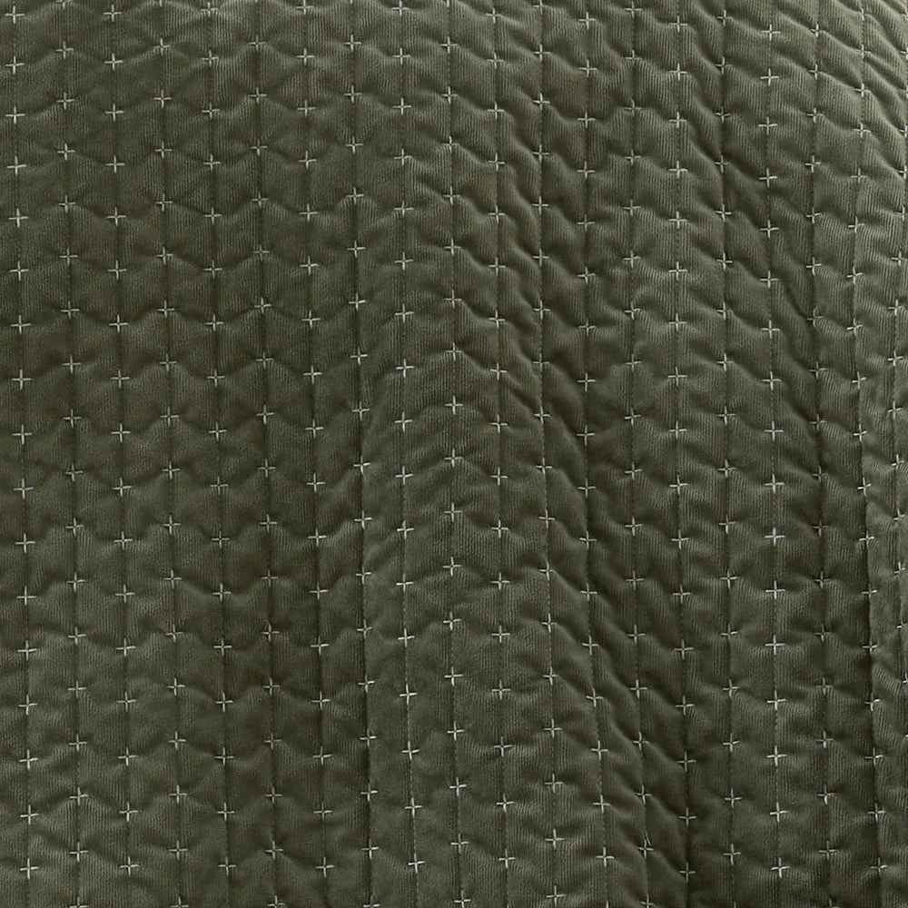 Zöld bársony steppelt ágytakaró 240x260 cm Attica Velvet Embroidered – Bianca