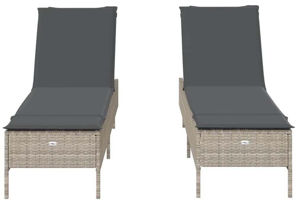 2 db világosszürke polyrattan napozóágy párnával