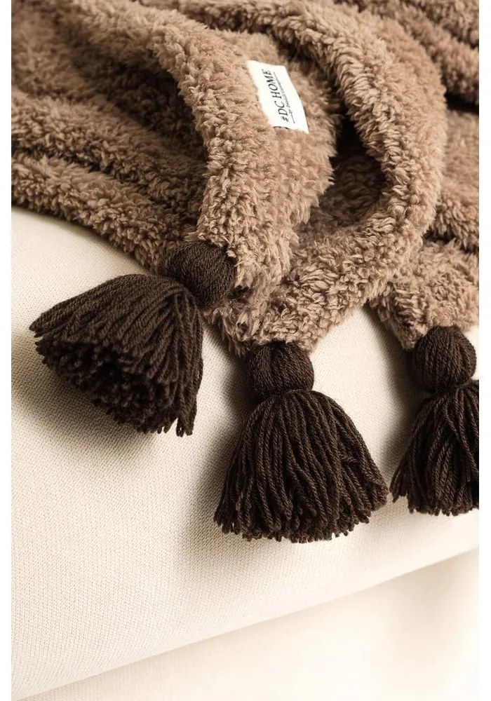 Barna mikroplüss ágytakaró franciaágyra 200x220 cm Pufffy – Mijolnir