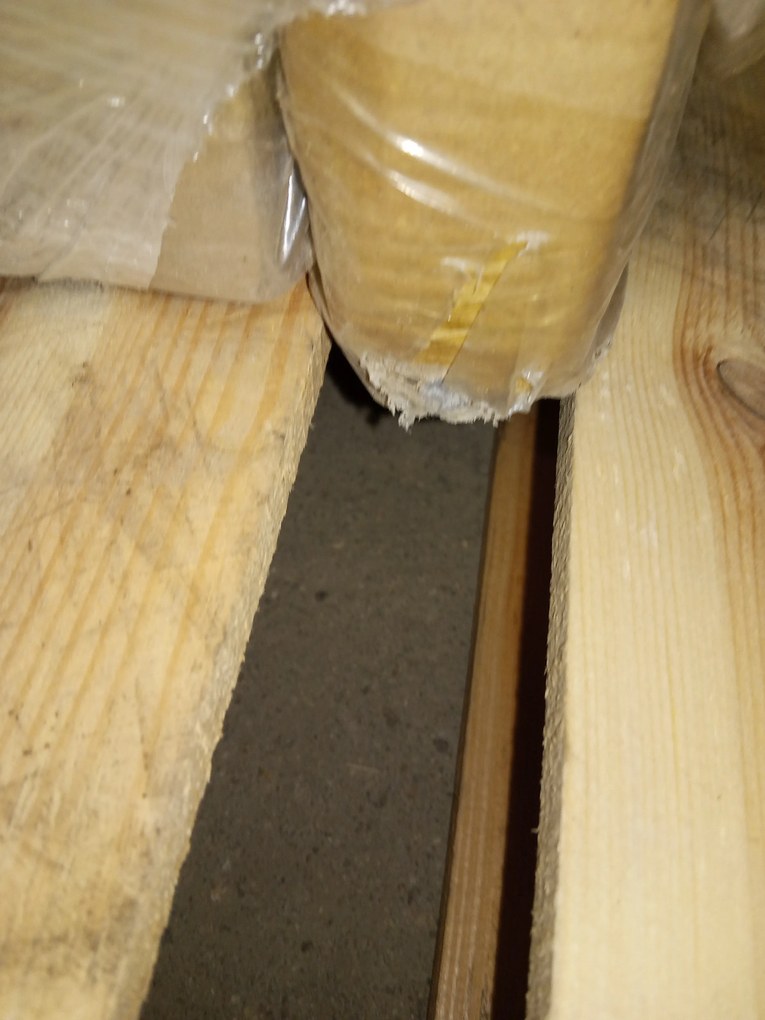 Akció Kárpitozott ágy boxspring ISPIRA 140x200 cm szürke II. osztály Matrac: Bonell rugós matrac