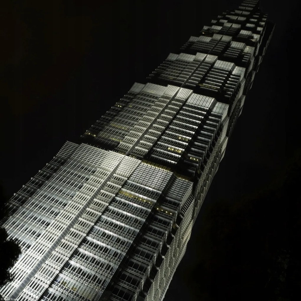 Poszter 30x30cm Jinmao torony éjszaka Sanghajban, Assaf Frank