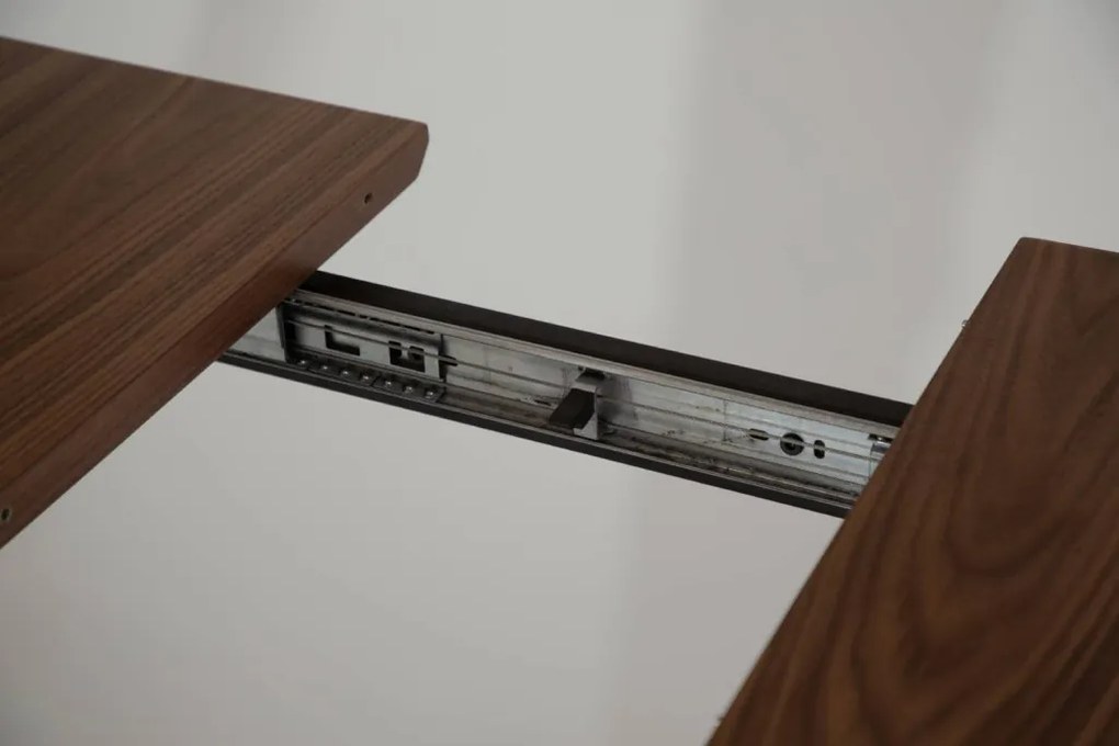 EDGE bővíthető étkezőasztal