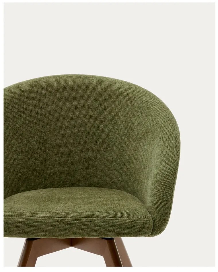 Zöld kárpitozott karfás étkezőfotel Marvin – Kave Home