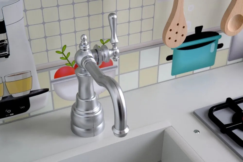 Fából készült játékkonyha gyerekeknek LED világítással, kiegészítőkkel és hangeffektekkel