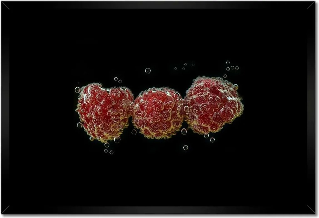 Poszterek keretben 60x40 Málna a vízben