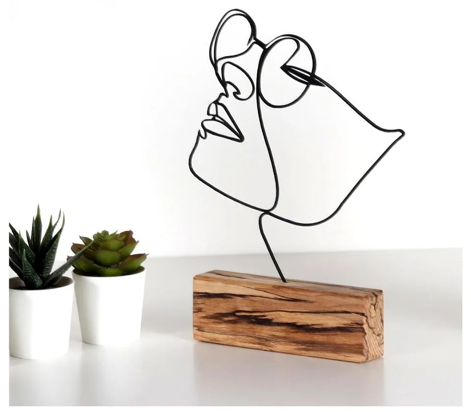 Fém szobor Girl – Mioli Decor