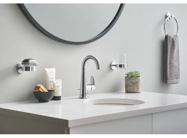 GROHE 40365001 - ESSENTIALS törölközőtartó 18 cm fényes króm